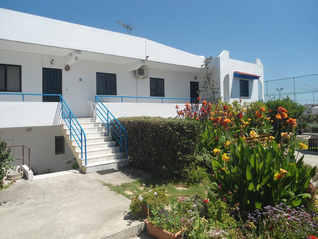 Evi Apartments And Studios Theologos  Bagian luar foto