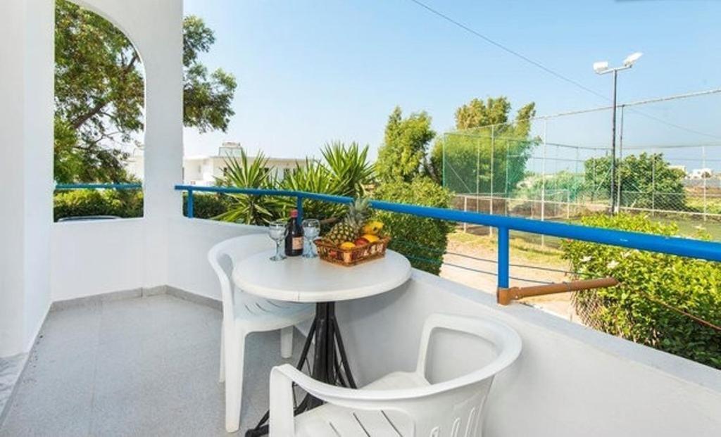 Evi Apartments And Studios Theologos  Ruang foto