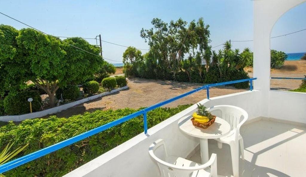 Evi Apartments And Studios Theologos  Ruang foto