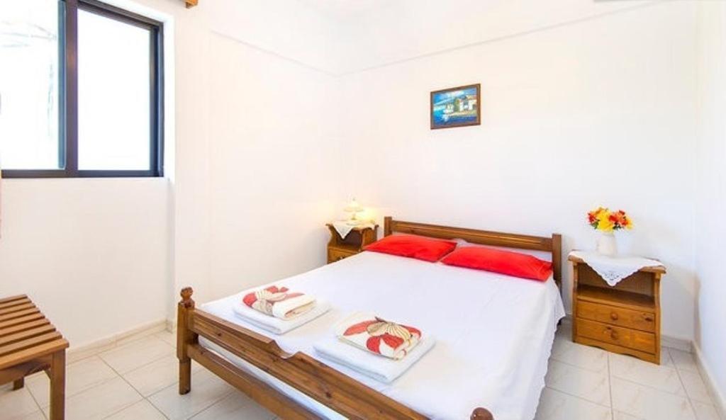 Evi Apartments And Studios Theologos  Ruang foto